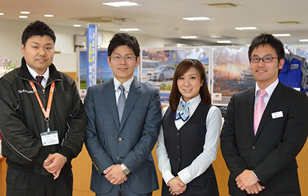 奈良スバル自動車の同僚スタッフと