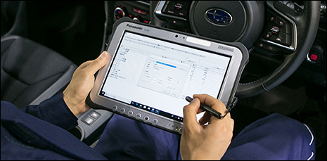 SUBARU独自の診断機器によるシステムチェック
