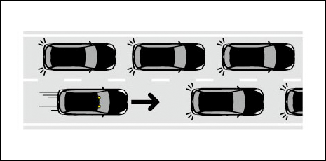 セット車速で走行中、前方に停止車両が現れたが、先行車として認識せず減速しない。